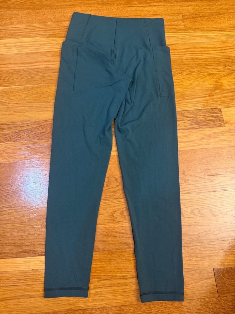 OFFLINE By Aerie Real Me XTRA Hi-Rise Short Inseam Pocket Legging Green - Small - Picture 6 of 6